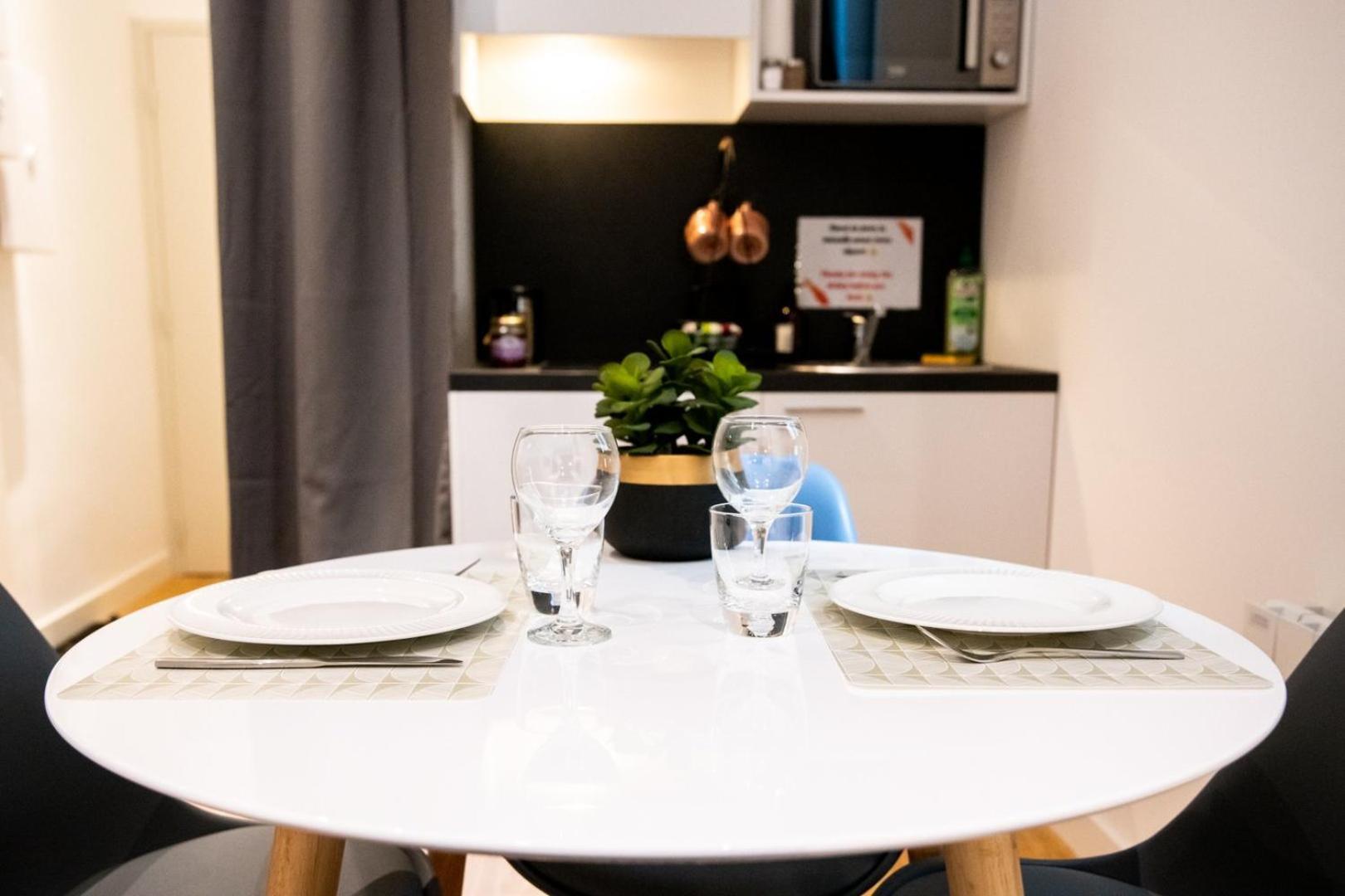 Le St Germain - Petillant Studio Decore Avec Gout En Centre-Ville Лион Экстерьер фото